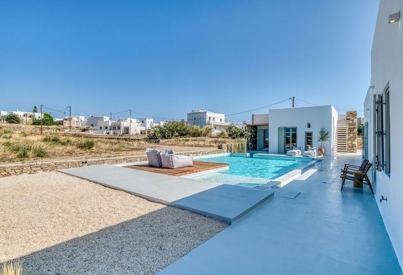 فندق Lil Paros Luxury Suites