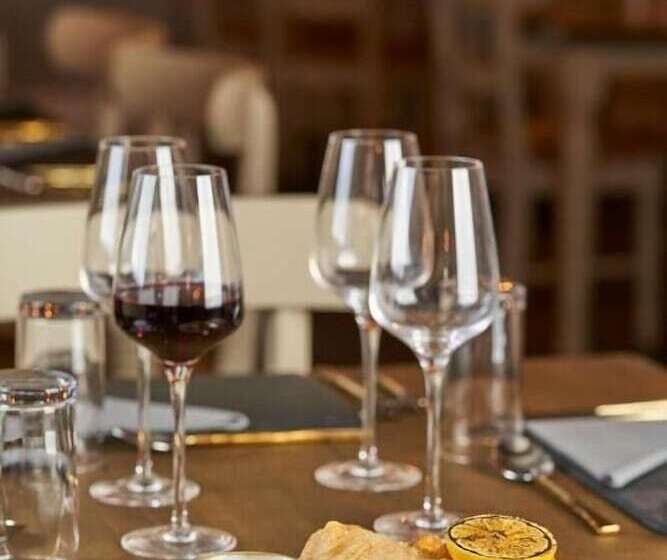 فندق The White Hart