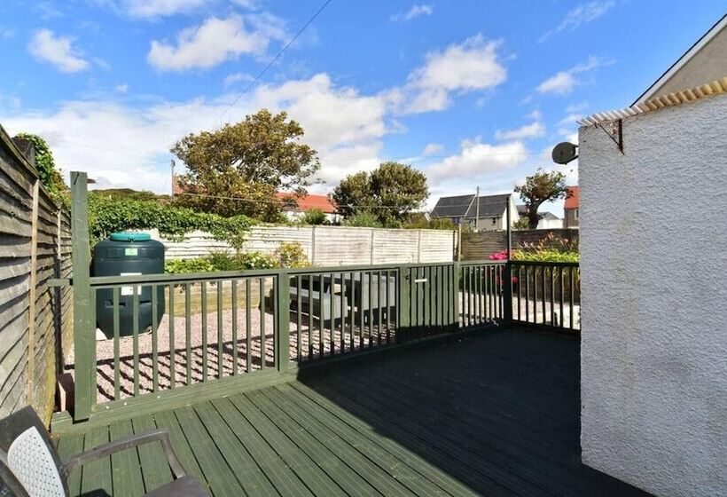 2bed Cottage Johnshaven   Family Friendy