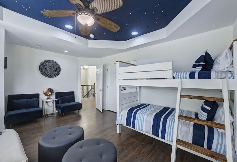 Laid Back Lake Life By Avantstay Waterfront View