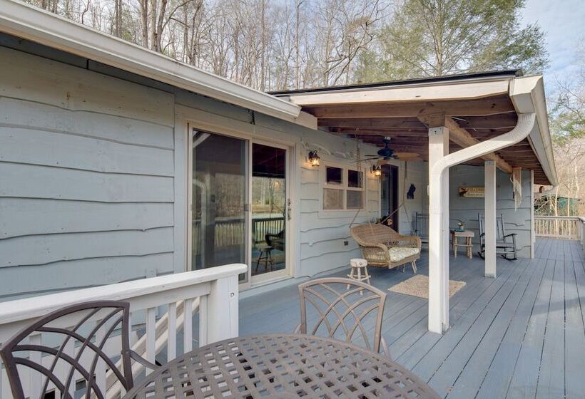 Lake Lure Village Cabin, 3 Mi To Chimney Rock!