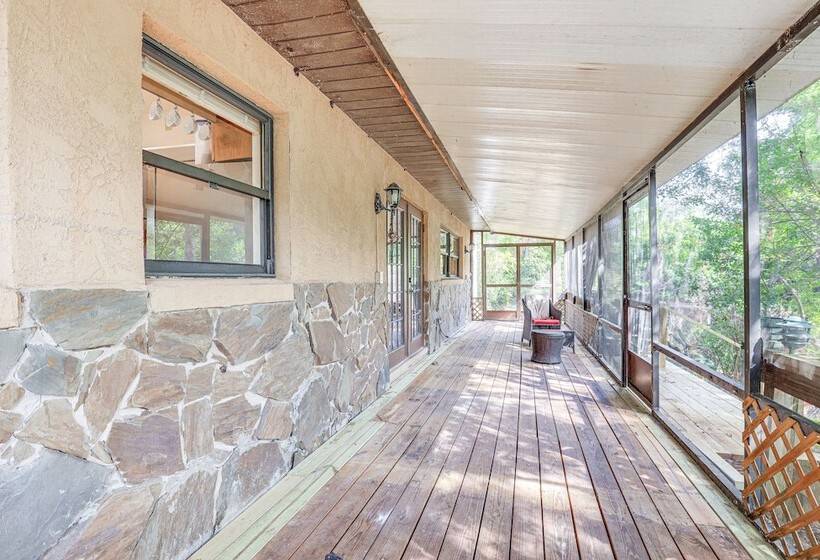 Lake Placid Home W/ Screened Porch: Near Lake Clay