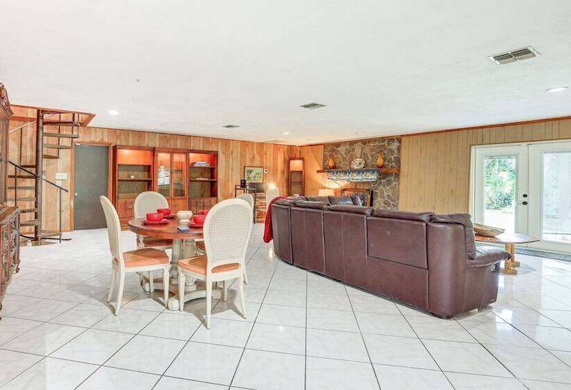 Lake Placid Home W/ Screened Porch: Near Lake Clay