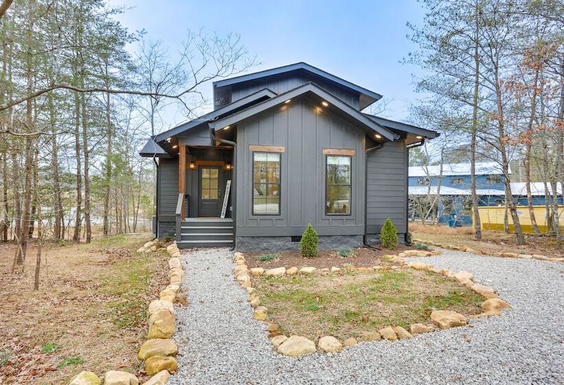 Lakefront Retreat At Waters Edge W/ Fire Pit!