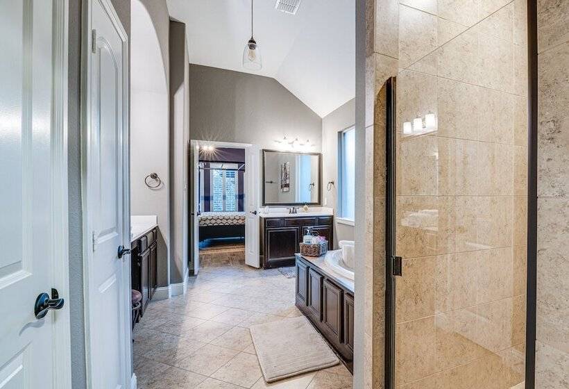 Sorrellwood Mckinney Home W/ Pool: 4 Mi To Dtwn!