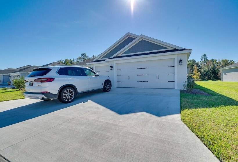 Modern The Villages Home W/ Screened Porch!