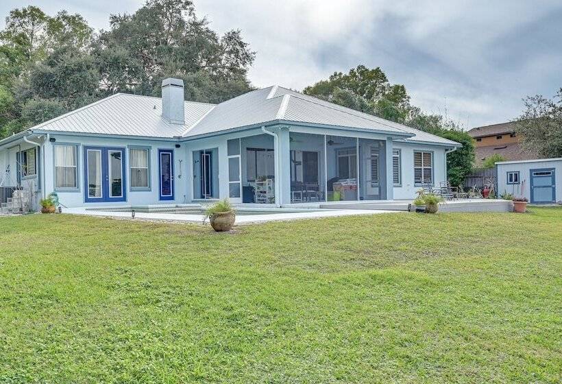 Odessa Lake House W/ Private Pool & Screened Lanai