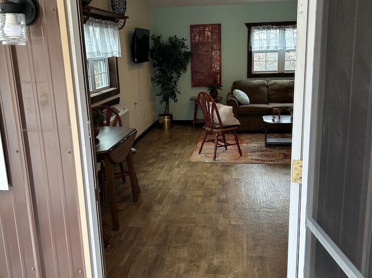 펜션 Dragonfly Meadows Guesthouse
