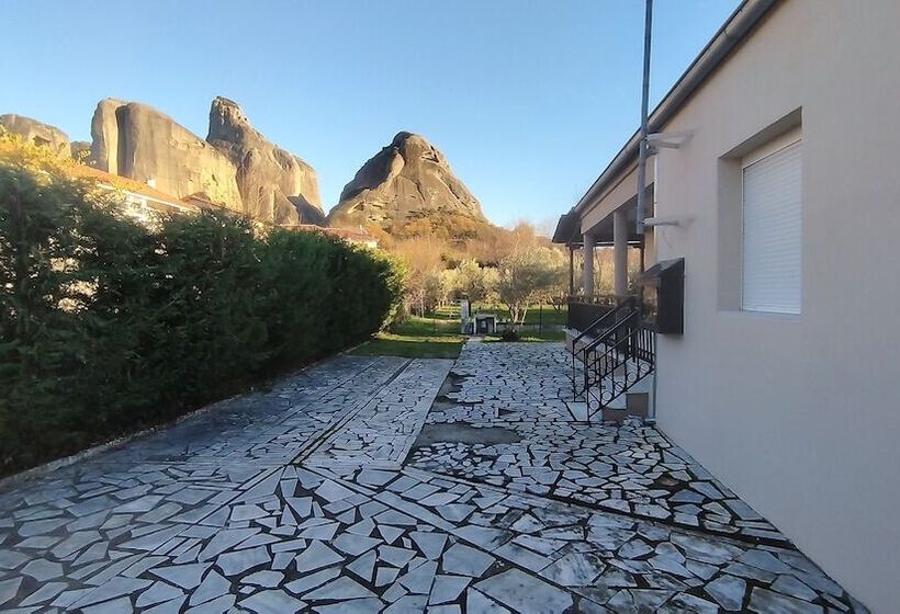پانسیون Kastraki House With A View