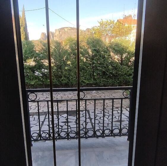 پانسیون Kastraki House With A View