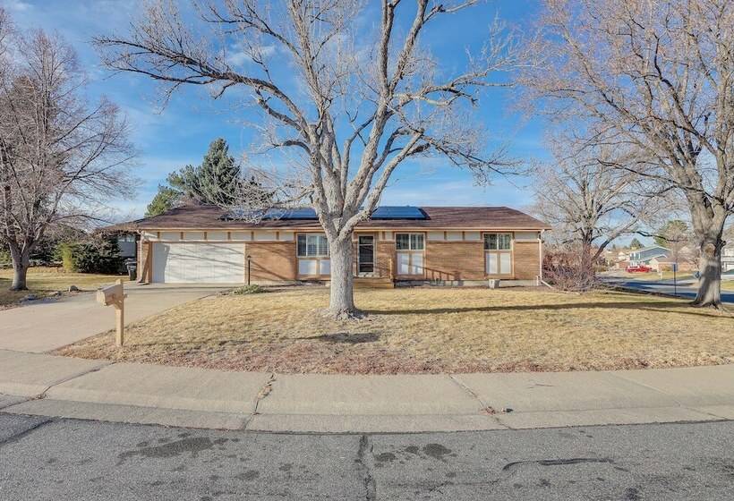 14 Mi To Denver Zoo: Pet Friendly Arvada Home