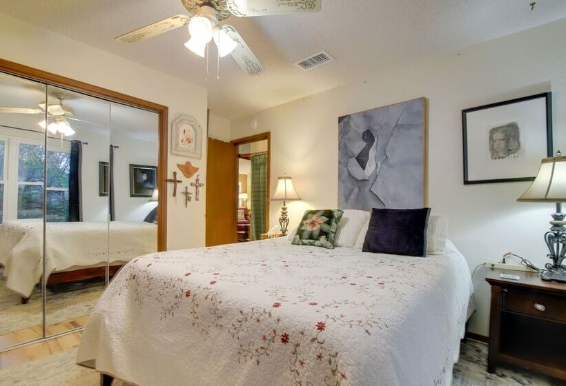 Pet Friendly Austin Home W/ Deck & Private Hot Tub