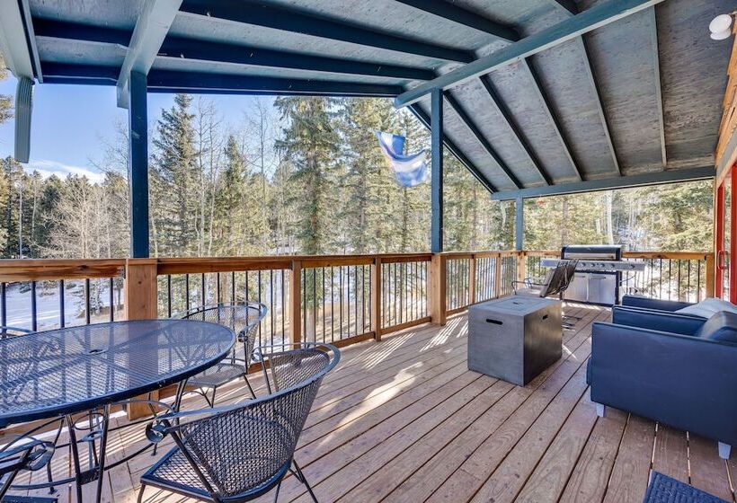 Pet Friendly Florissant Cabin W/ Fire Pit!