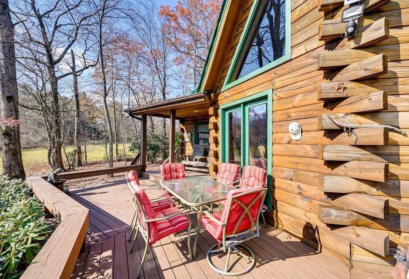 Rustic Fancy Gap Cabin W/ Blue Ridge Parkway Views