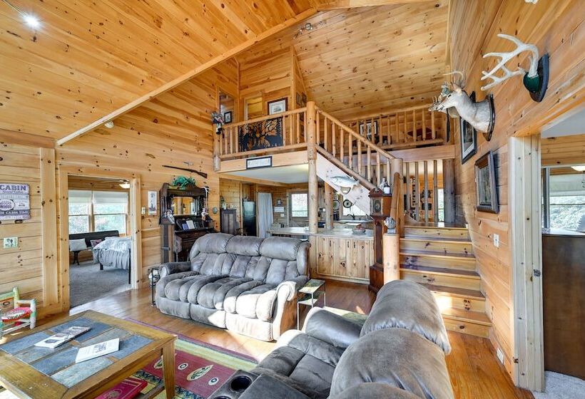 Rustic Fancy Gap Cabin W/ Blue Ridge Parkway Views