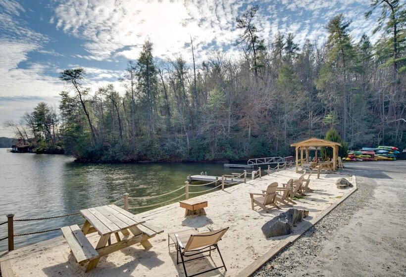Serene Lake Lure Cabin W/ Resort Amenities!