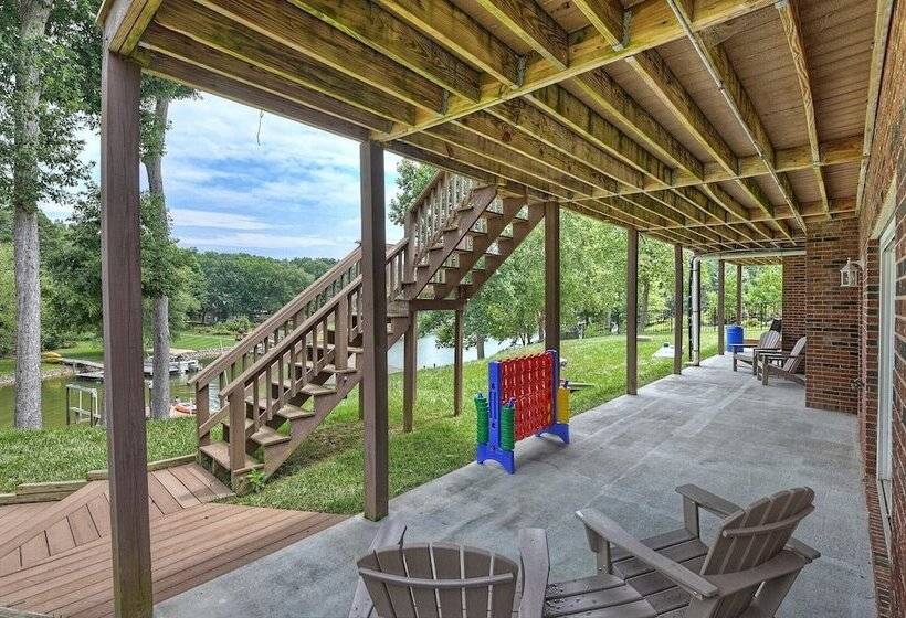 Shades Of Summer By Avantstay Gazebo, Dock, View