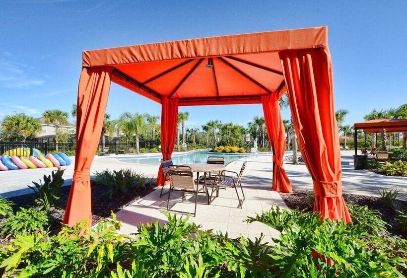 Splash Of Magic At Solterra Resort