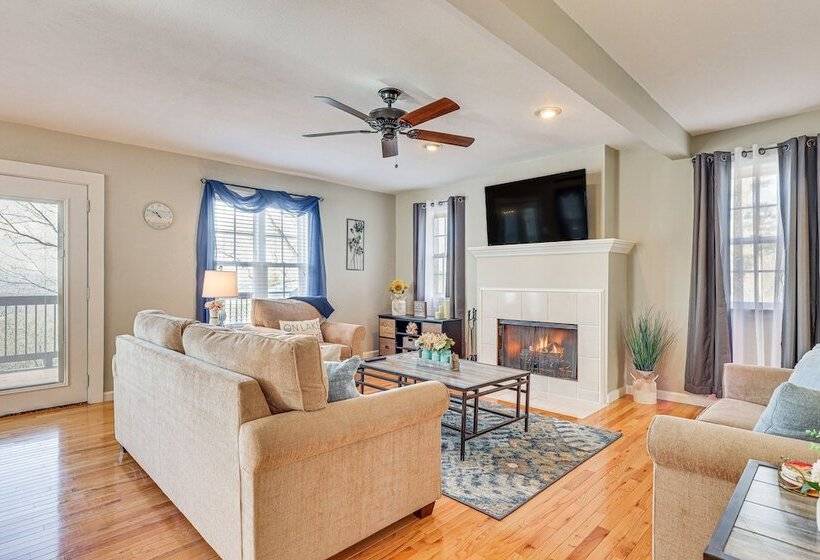 Stunning Hayesville Retreat: 2 Mi To Lake Chatuge