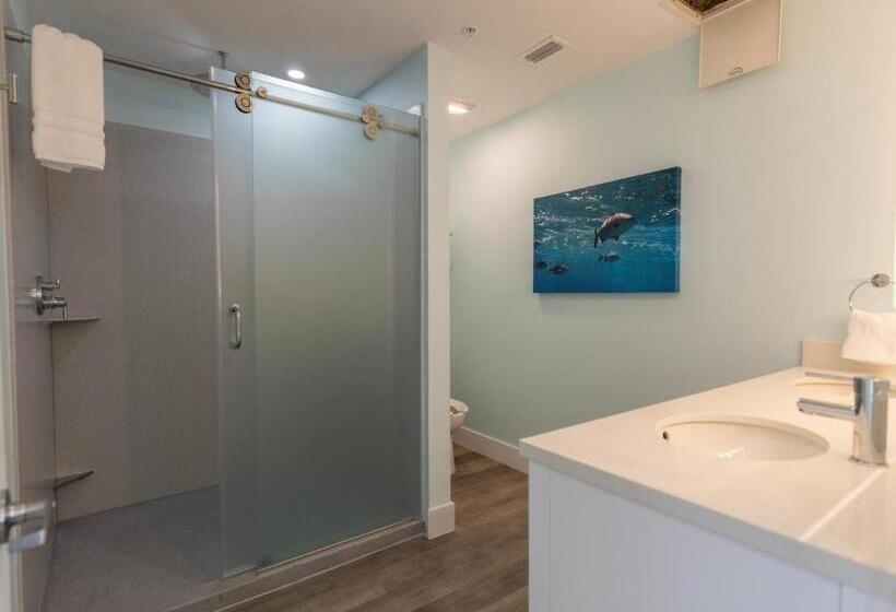 Sugarloaf Key Hotel At Koa Resort