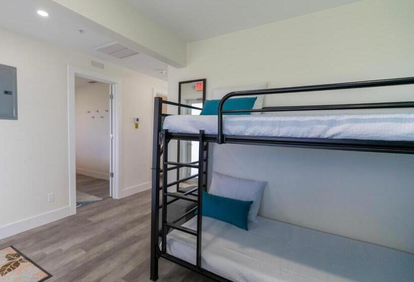 Sugarloaf Key Hotel At Koa Resort