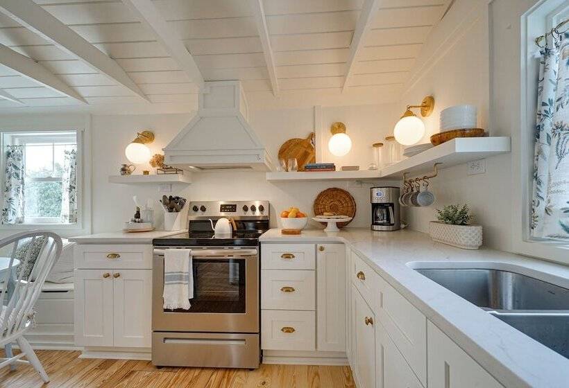 Vintage Surf City Cottage 132 Steps To Beach!