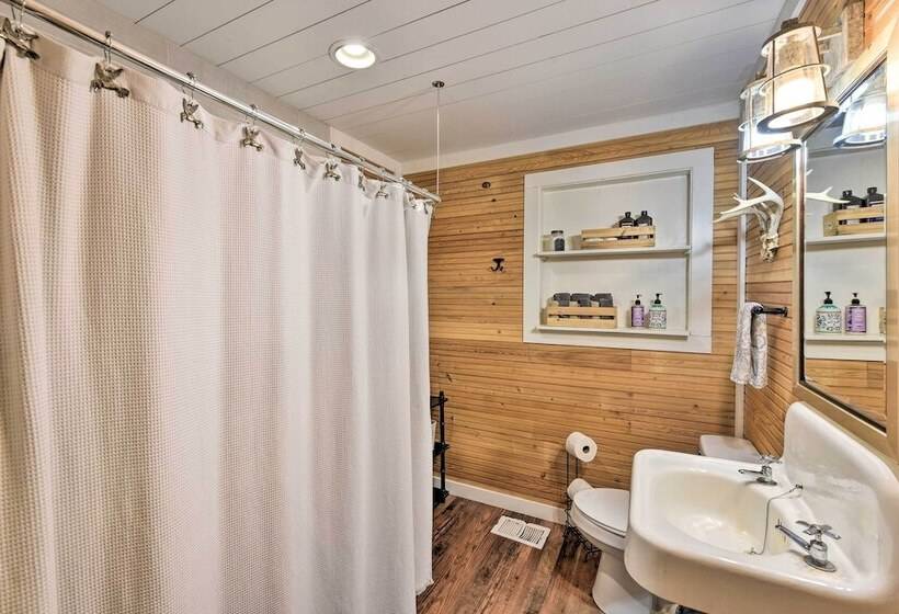 Airy Lake Pamona Paradise: Sunsets & Bird Watching