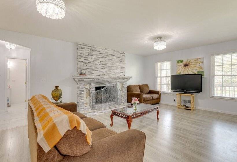 Lilburn Vacation Home W/ Grill ~ 31 Mi To Atlanta