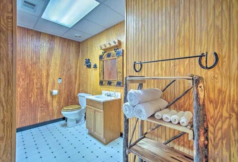 Calhoun Cabin W/ River View + Wraparound Deck