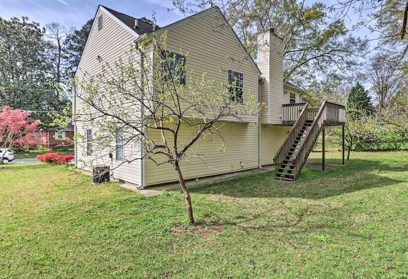 Classic Southern Family Home   6 Mi To Atlanta!