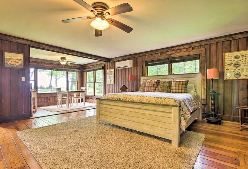 Cloudland Retreat W/ Mountain & Valley Views!