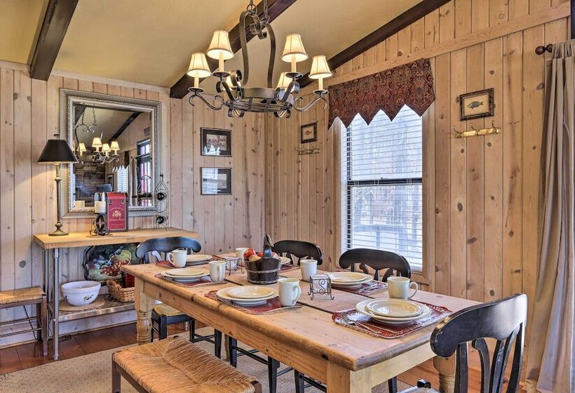 Cozy Caymus Cabin ~ 3 Miles To Callaway Gardens!