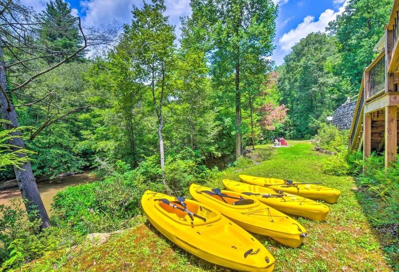 Cozy Riverside Dahlonega Home W/ Kayaks + Fire Pit
