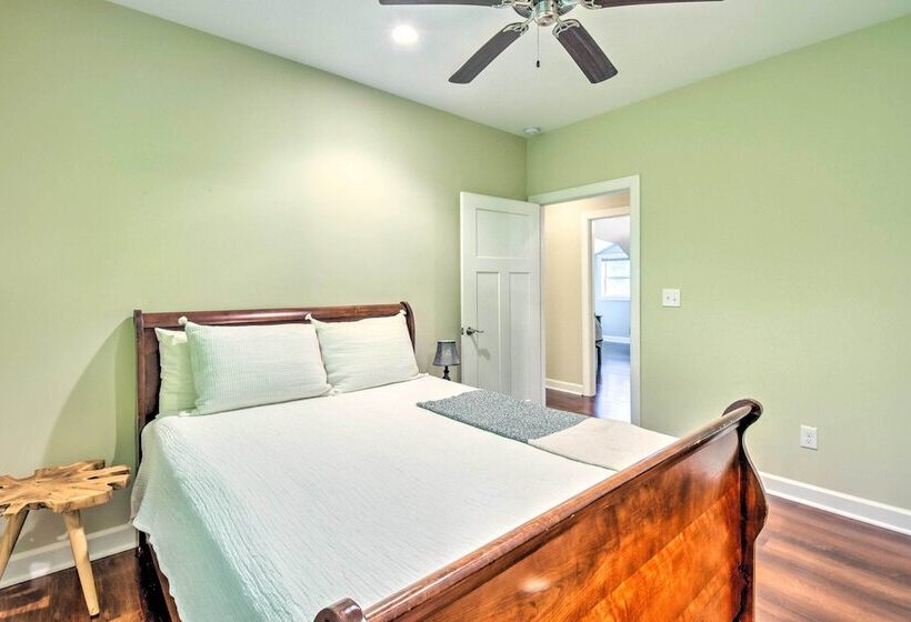 Cozy Riverside Dahlonega Home W/ Kayaks + Fire Pit