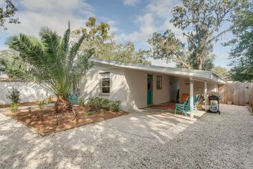 Cozy St Simons Island Cottage   Close To Beaches!