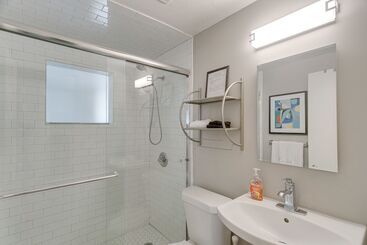 Cozy St Simons Island Cottage   Close To Beaches!