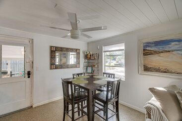 Cozy St Simons Island Cottage   Close To Beaches!