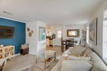 Cozy St Simons Island Cottage   Close To Beaches!