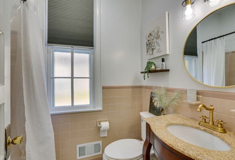 Danville Retreat W/ Hot Tub & Cozy Fireplace!