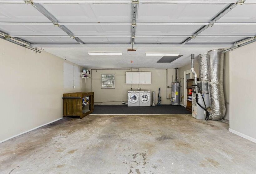 Gainesville Home W/ Fire Pit, 4 Mi To Uf Campus!