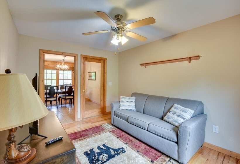 Hiawassee Cabin < 10 Mi To Lake Chatuge!