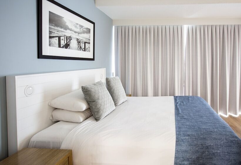 هتل Club Wyndham Crown Towers