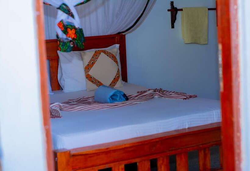هتل Mapeni Lodge