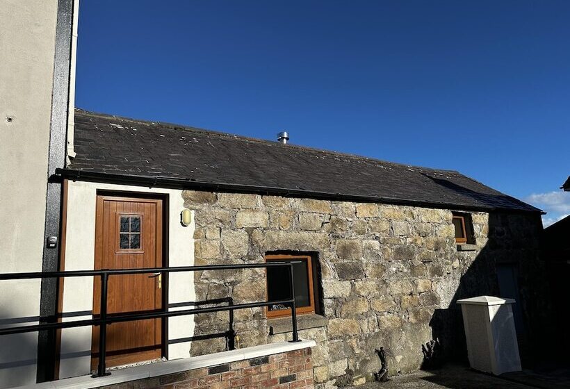 فندق ريفى Cosy Barn Conversion In The Mournes