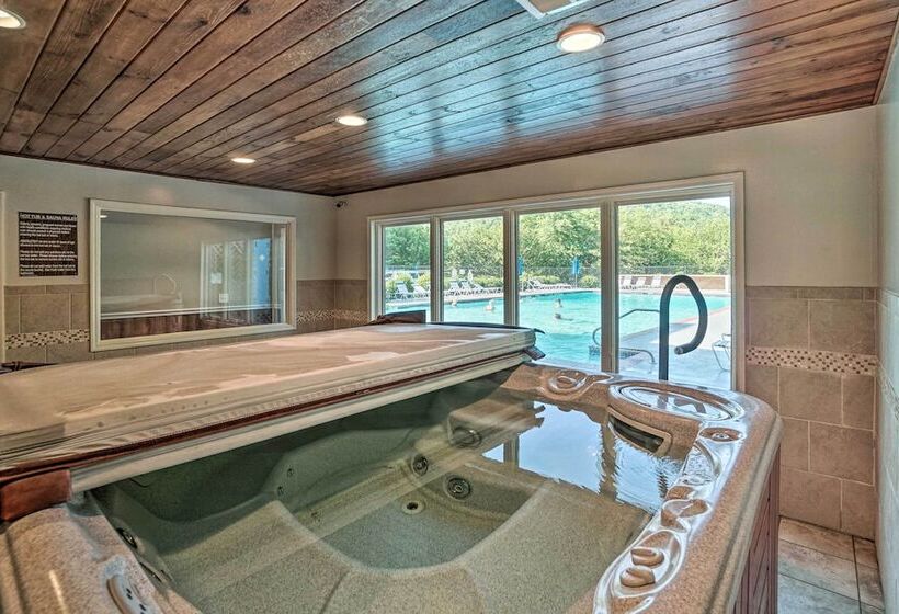 Idyllic Sky Valley Home W/ Pool & Hot Tub Access!