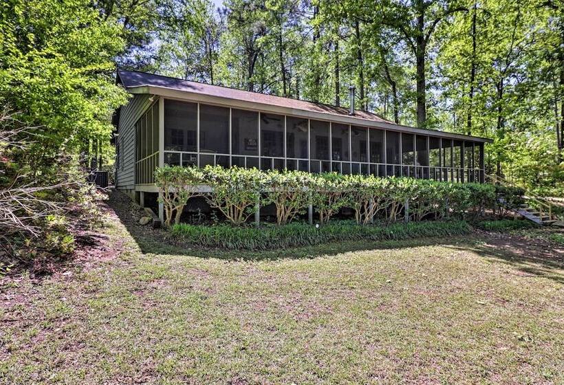 Lakefront Milledgeville Cabin: Private Dock, Porch