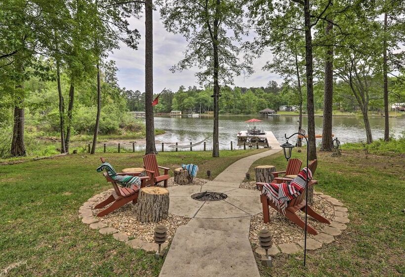 Lakefront Sparta Home: Fire Pit, Dock & Kayak