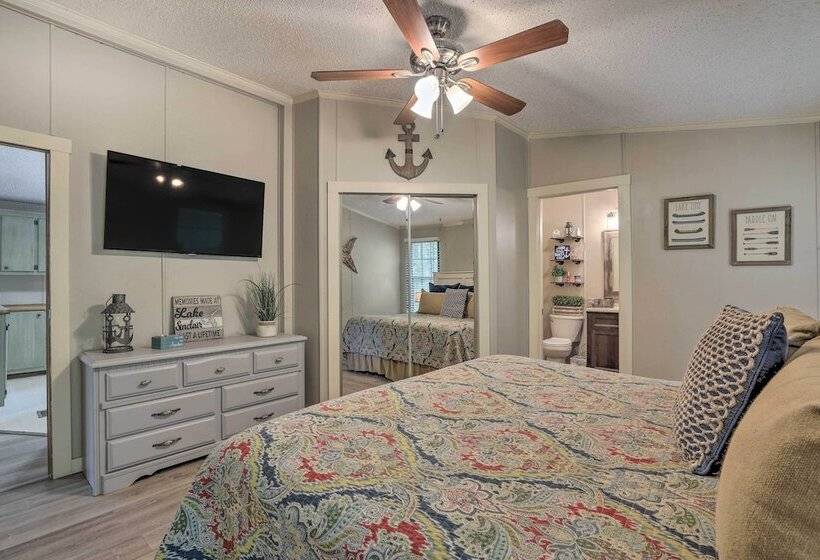 Lakeside Living: Sparta Retreat W/ Game Room!