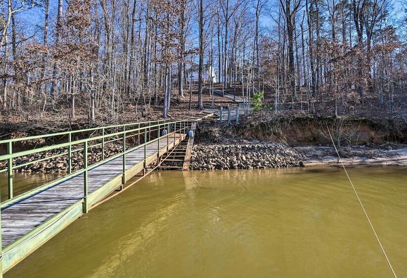 Lavonia Lake House W/ Private Dock & Bonfire!