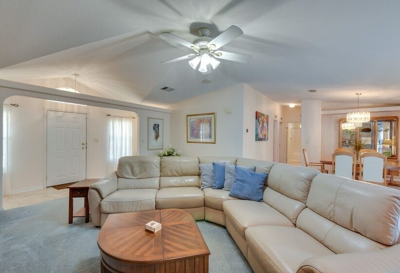 Lovely Lake Hartwell Retreat With Dock & Grill!